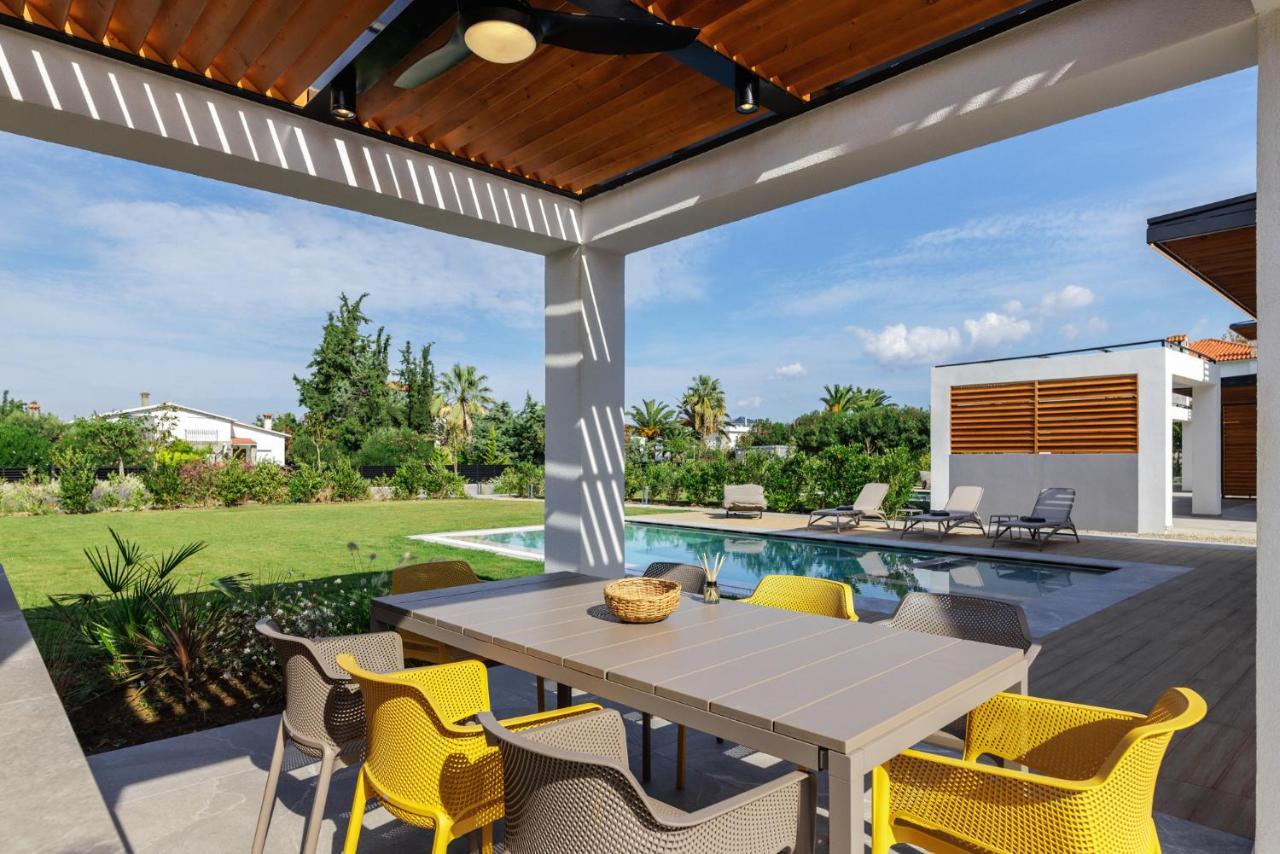 Summer Pearls Luxury Villas โปไลโครโน ภายนอก รูปภาพ