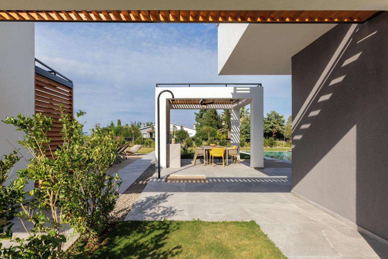Summer Pearls Luxury Villas โปไลโครโน ภายนอก รูปภาพ